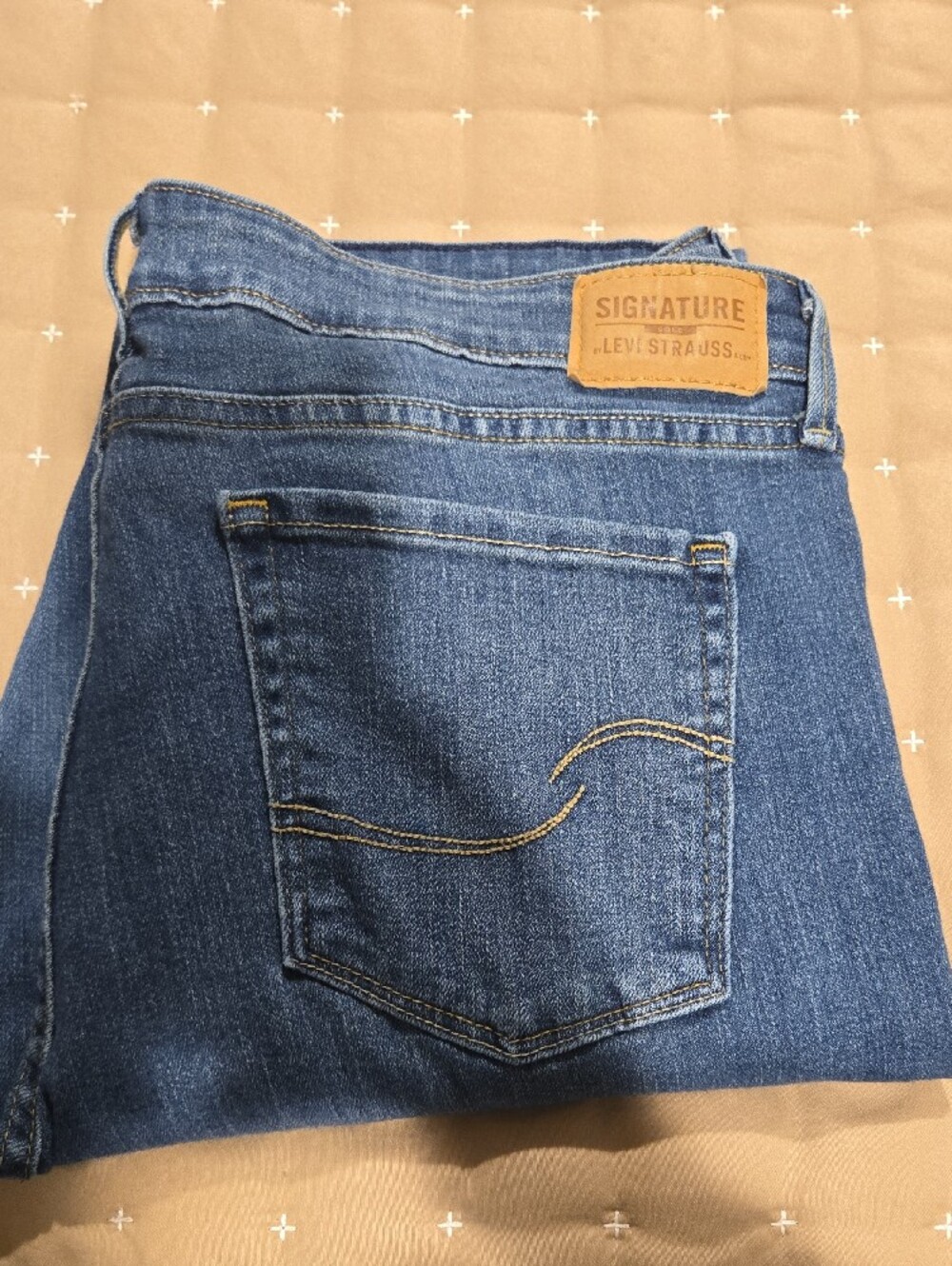 Signature by Levi Strauss Women's Blue Bootcut Jeans Size 16L